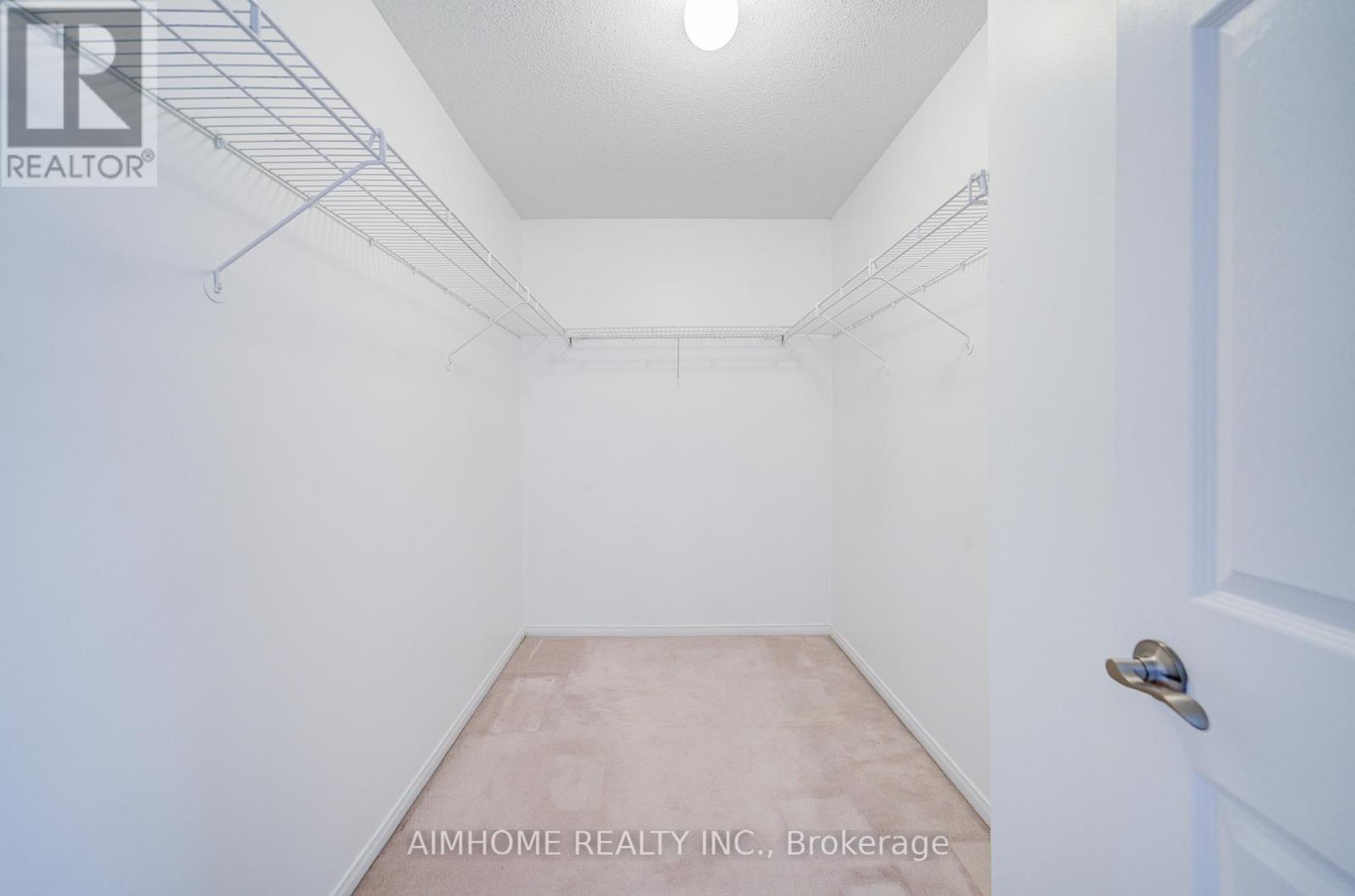 562 Mcbean Avenue, Newmarket, Ontario  L3X 2N5 - Photo 38 - N12550082