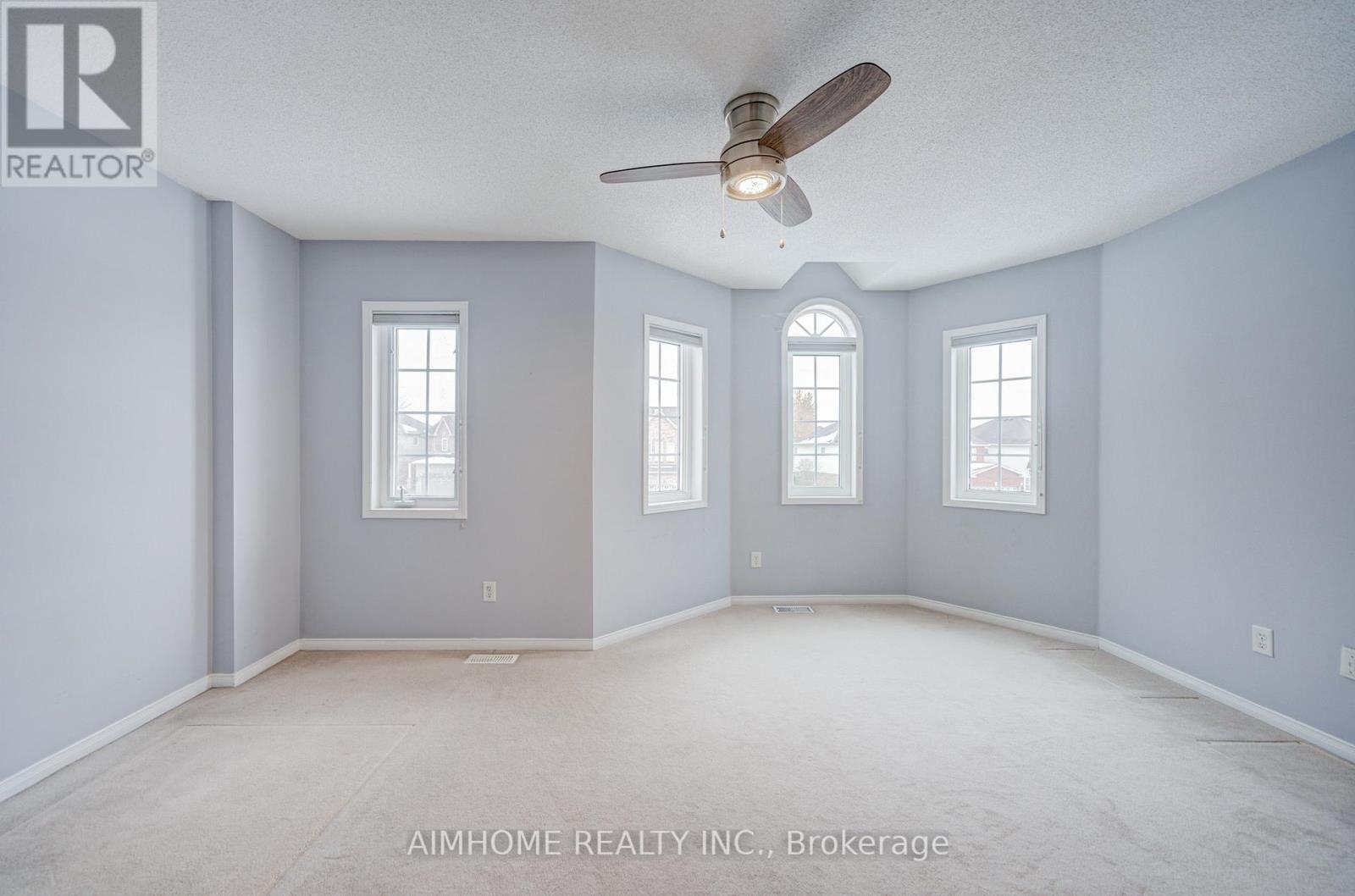 562 Mcbean Avenue, Newmarket, Ontario  L3X 2N5 - Photo 41 - N12550082