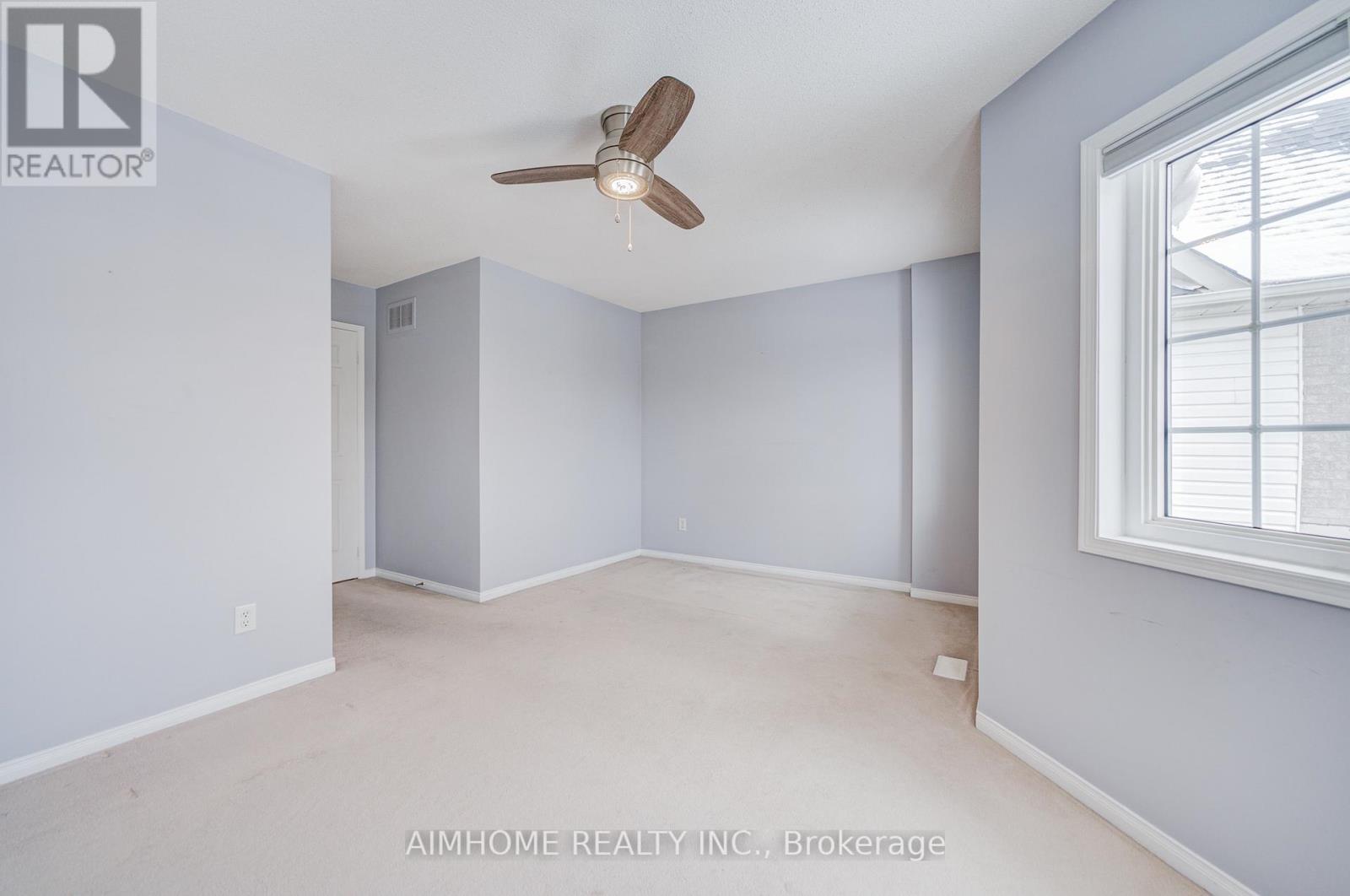 562 Mcbean Avenue, Newmarket, Ontario  L3X 2N5 - Photo 44 - N12550082