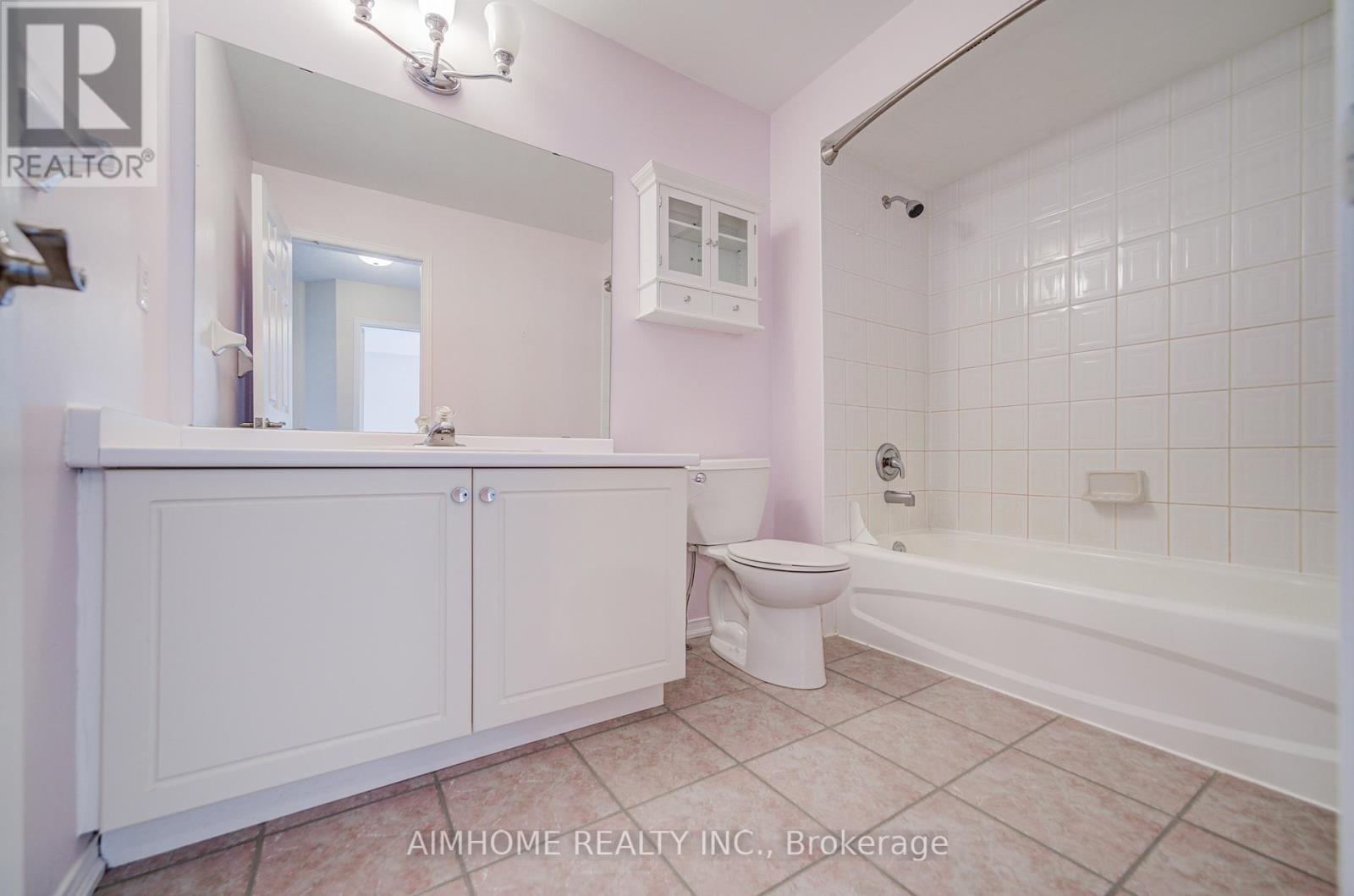 562 Mcbean Avenue, Newmarket, Ontario  L3X 2N5 - Photo 45 - N12550082