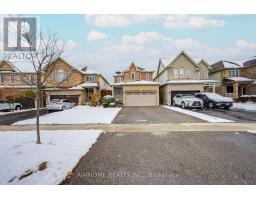 562 MCBEAN AVENUE, Newmarket, Ontario