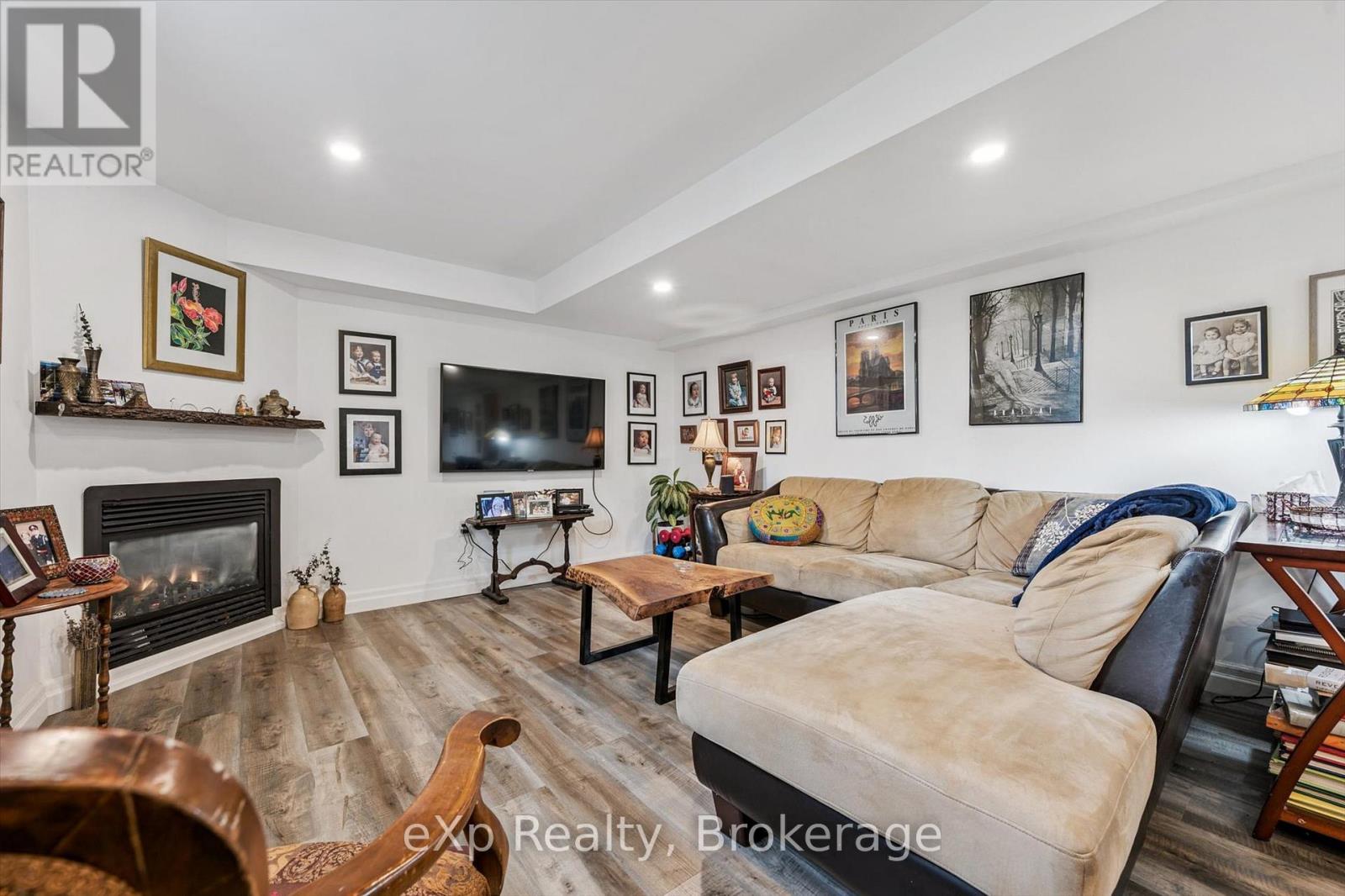 7223 Wellington Rd 51 Road, Guelph/eramosa, Ontario N0B 1B0 - Photo 35 - X12550134