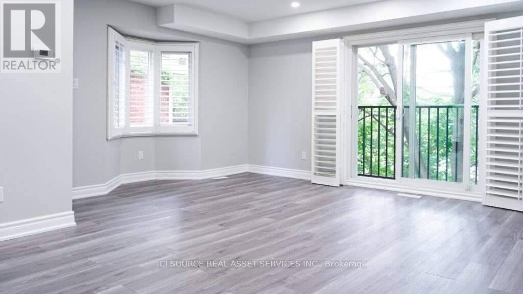 16 Normandy Place, Oakville, Ontario  L6K 1S1 - Photo 3 - W12550064