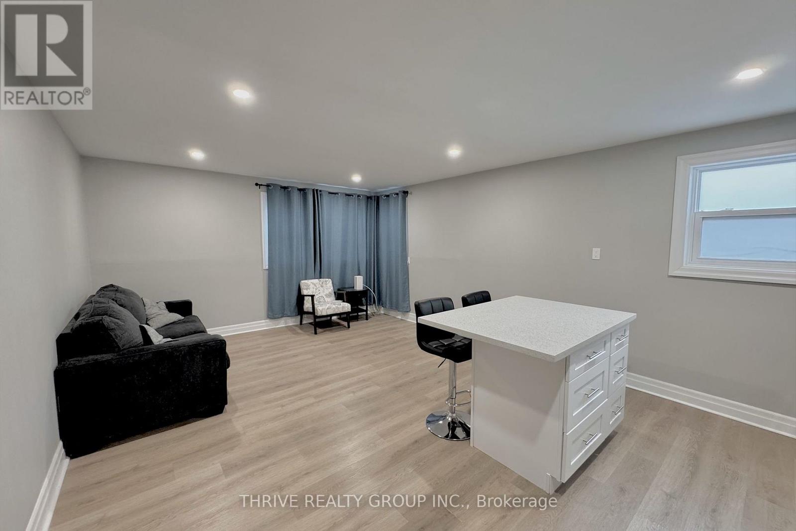 2 - 100 King Edward Avenue, London South, Ontario  N5Z 3T1 - Photo 3 - X12550132