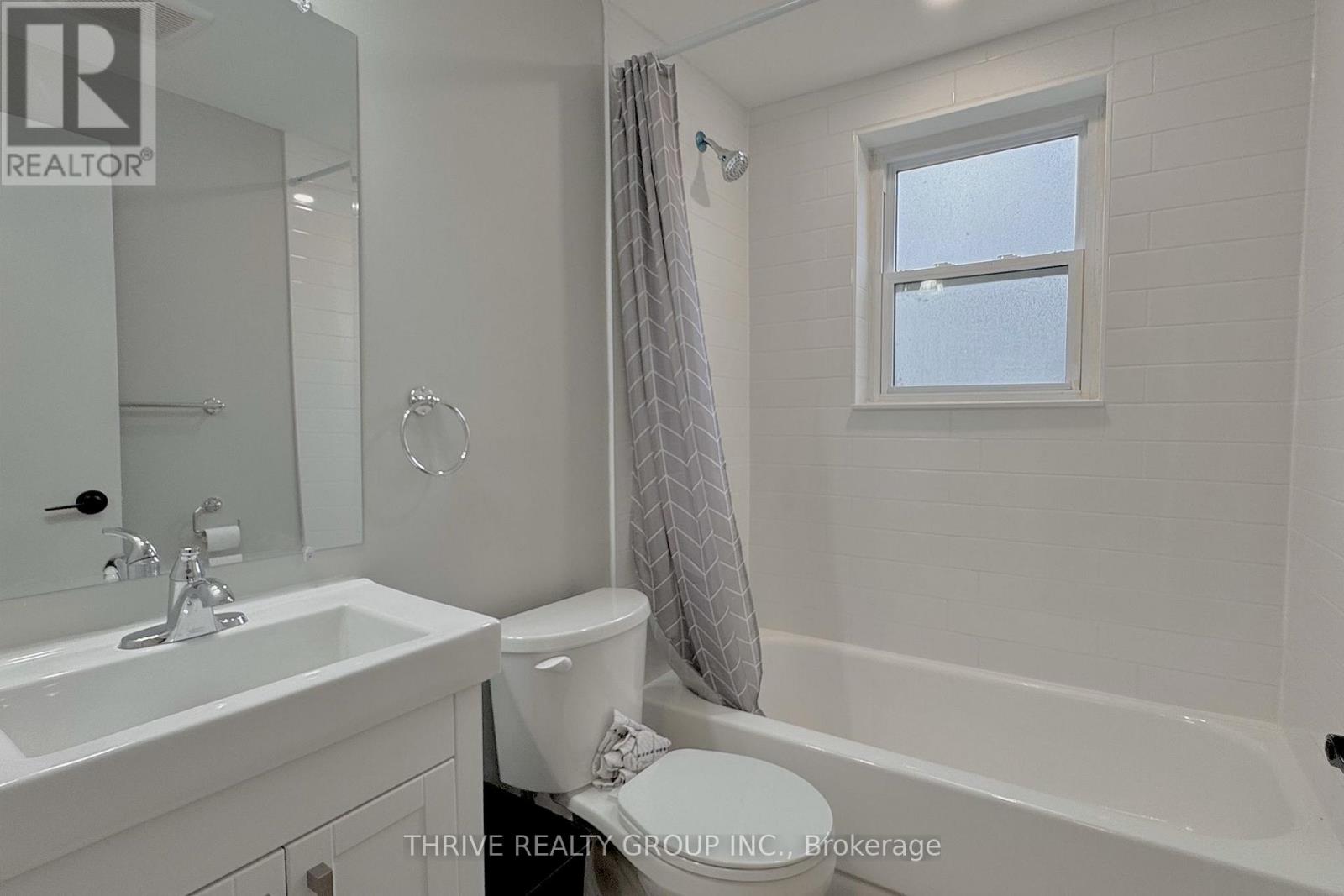 2 - 100 King Edward Avenue, London South, Ontario  N5Z 3T1 - Photo 8 - X12550132