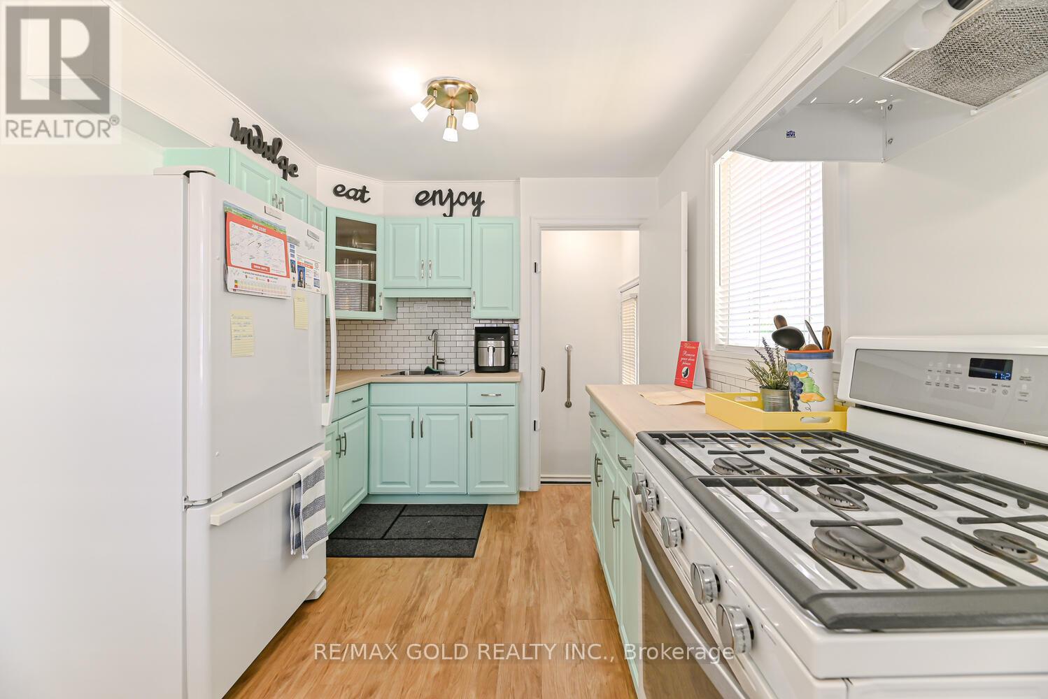 369 York Road, Guelph, Ontario  N1E 3H2 - Photo 13 - X12550060