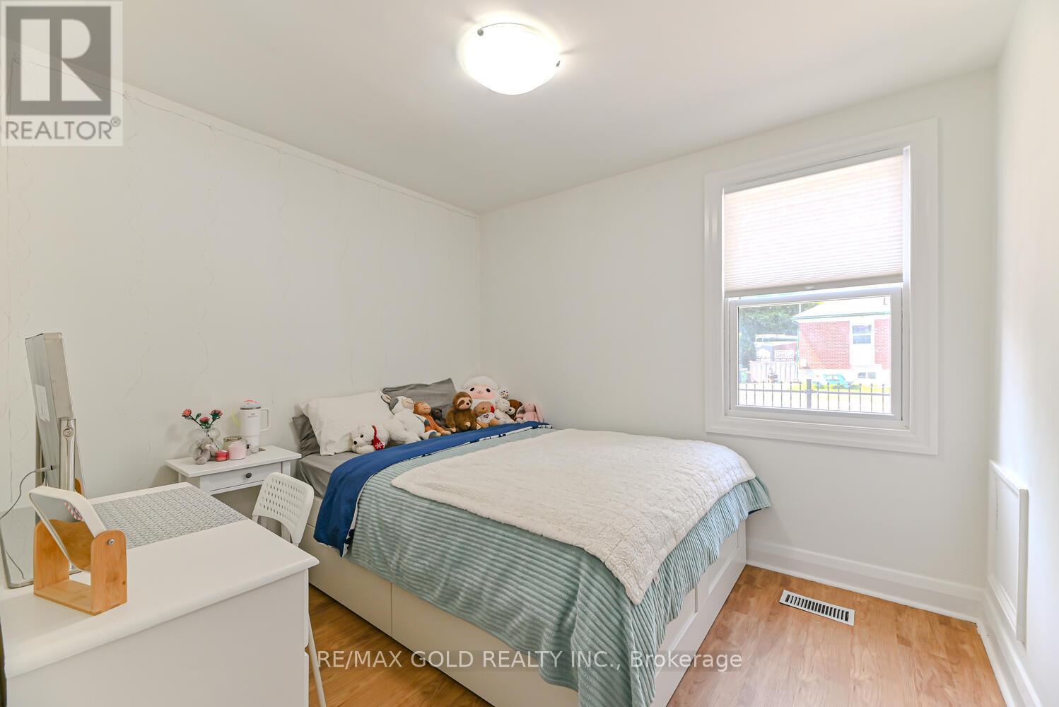 369 York Road, Guelph, Ontario  N1E 3H2 - Photo 24 - X12550060