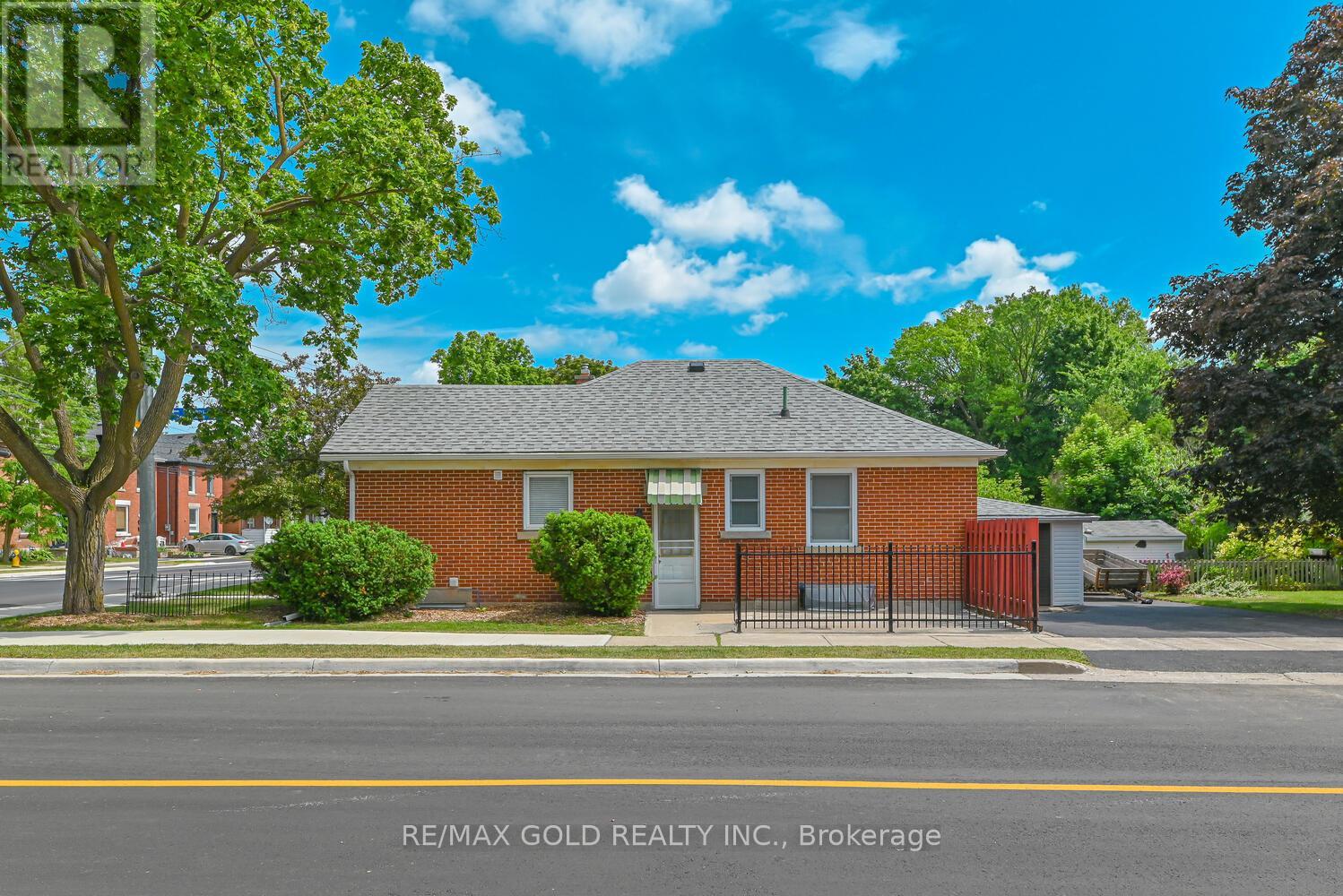 369 York Road, Guelph, Ontario  N1E 3H2 - Photo 5 - X12550060