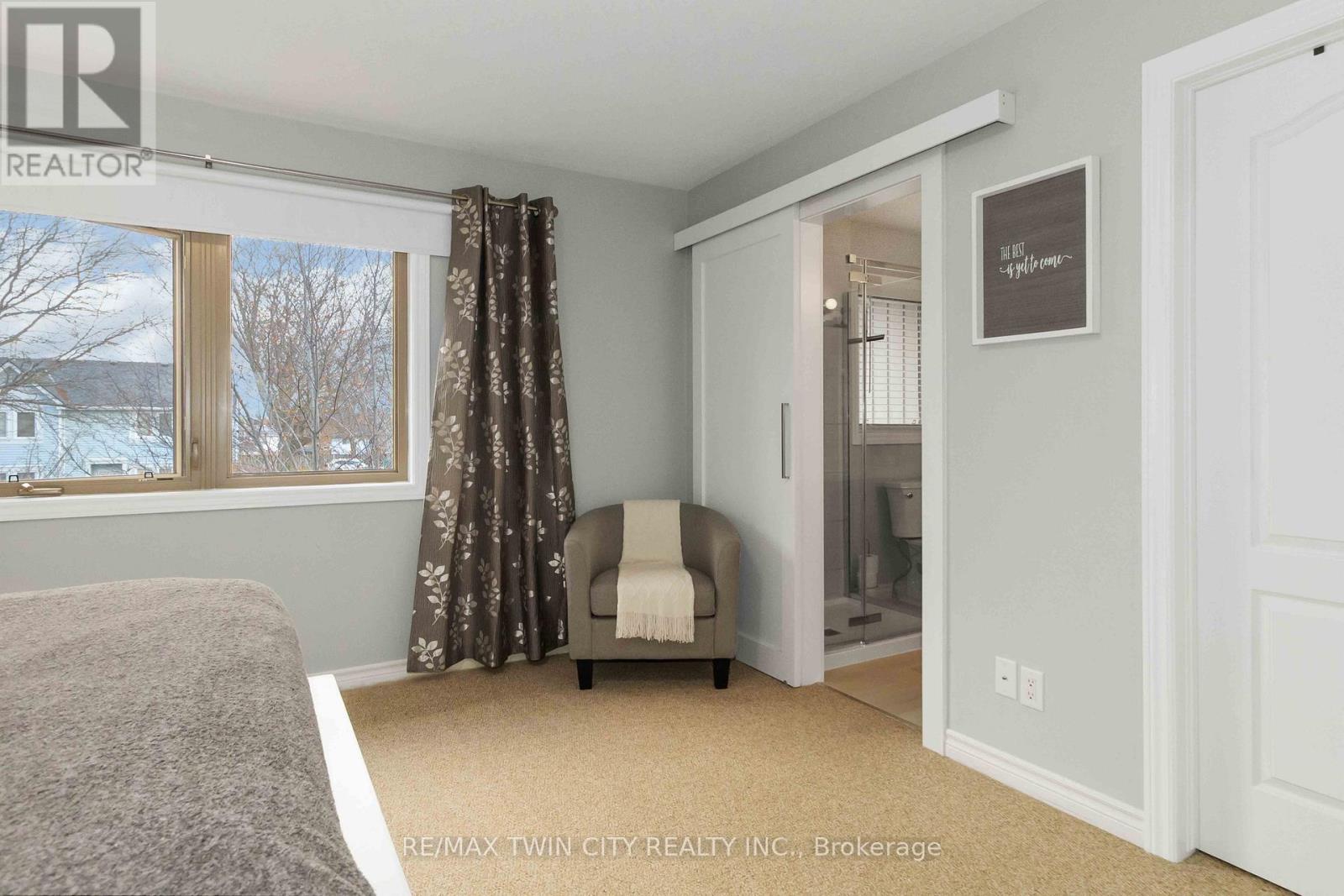 D2 - 12 Brantwood Park Road, Brantford, Ontario  N3P 1G2 - Photo 18 - X12550092