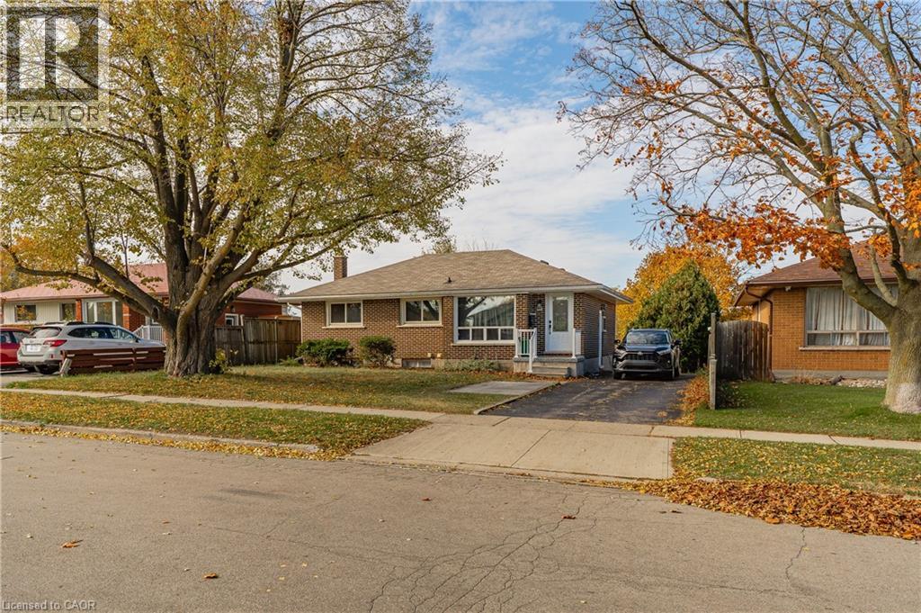 100 Lauris Avenue, Cambridge, Ontario  N1R 5L4 - Photo 2 - 40776578