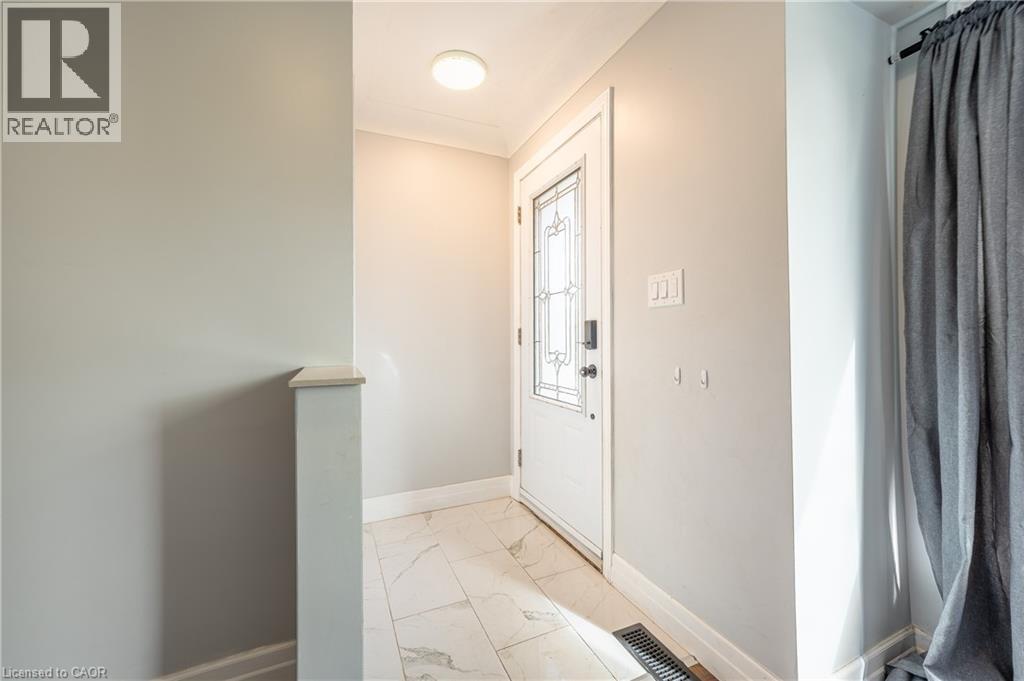 100 Lauris Avenue, Cambridge, Ontario  N1R 5L4 - Photo 5 - 40776578