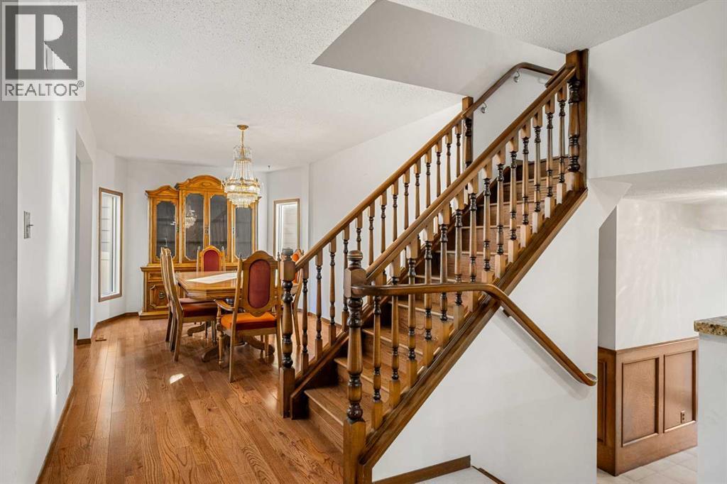 720 Parkvalley Road Se, Calgary, Alberta  T2J 4V8 - Photo 12 - A2269323