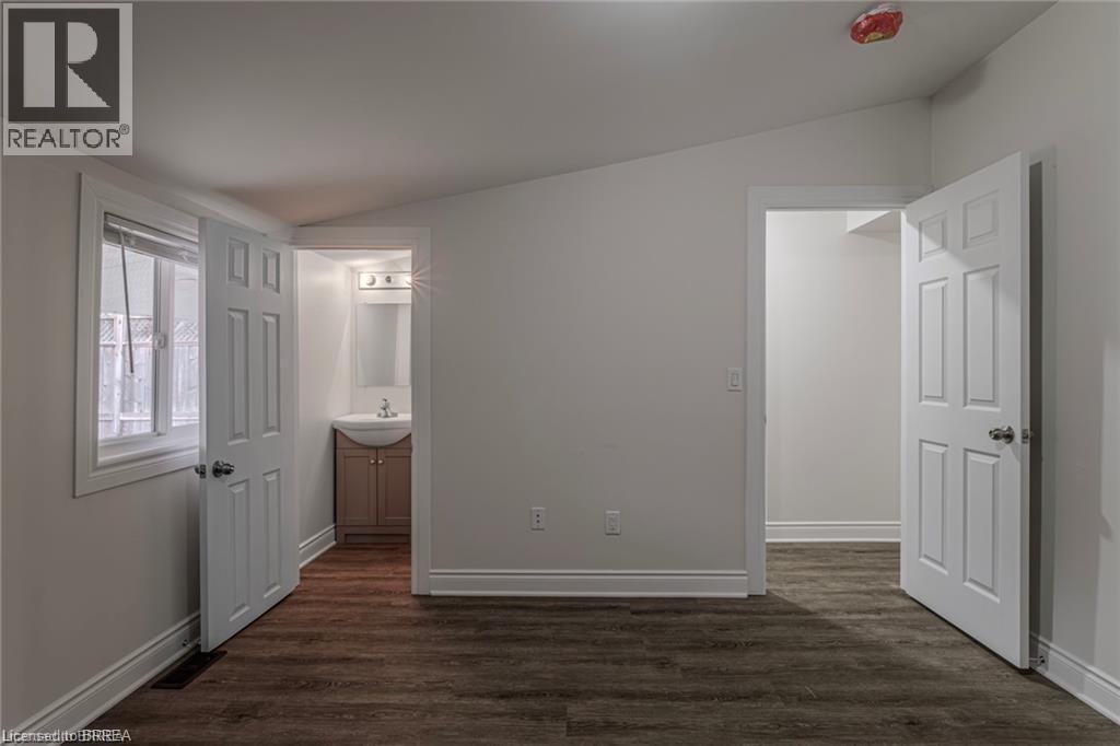 5 Halls Avenue, Brantford, Ontario  N3T 3X2 - Photo 16 - 40788515