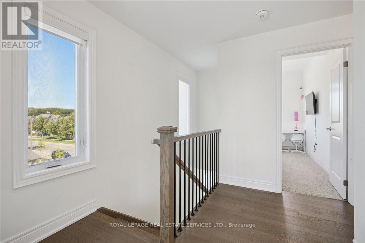 2180 Postmaster Drive, Oakville, Ontario L6M 5T1 - Photo 20 - W12437859