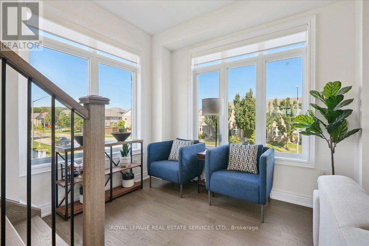 2180 Postmaster Drive, Oakville, Ontario L6M 5T1 - Photo 19 - W12437859