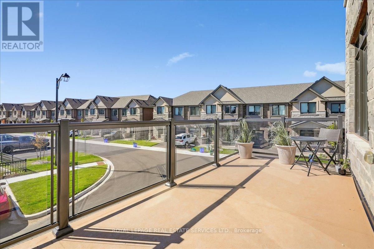 2180 Postmaster Drive, Oakville, Ontario L6M 5T1 - Photo 9 - W12437859