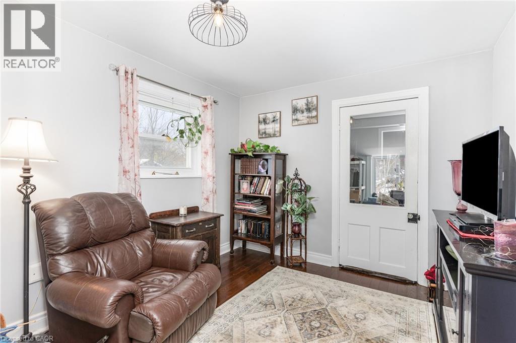 292 W Lambton Street W, Durham, Ontario  N0G 1R0 - Photo 10 - 40788643