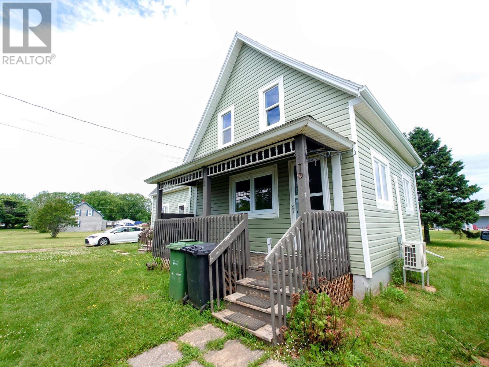 41 Main Drive East, Miscouche, Prince Edward Island  C0B 1T0 - Photo 2 - 202528067