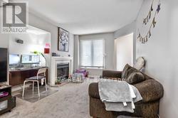 1296 Valerie Crescent W, Oakville, Ontario  L6J 7E5 - Photo 4 - W12550106