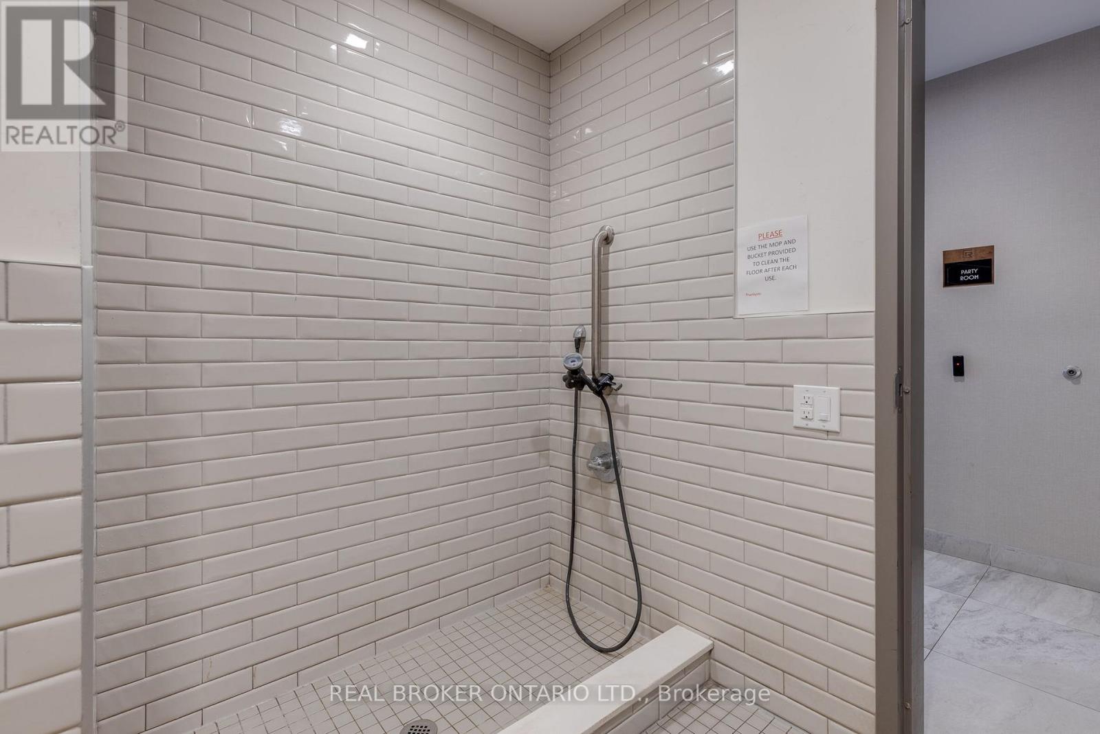 236 - 1575 Lakeshore Road W, Mississauga, Ontario  L5J 1J4 - Photo 27 - W12550118