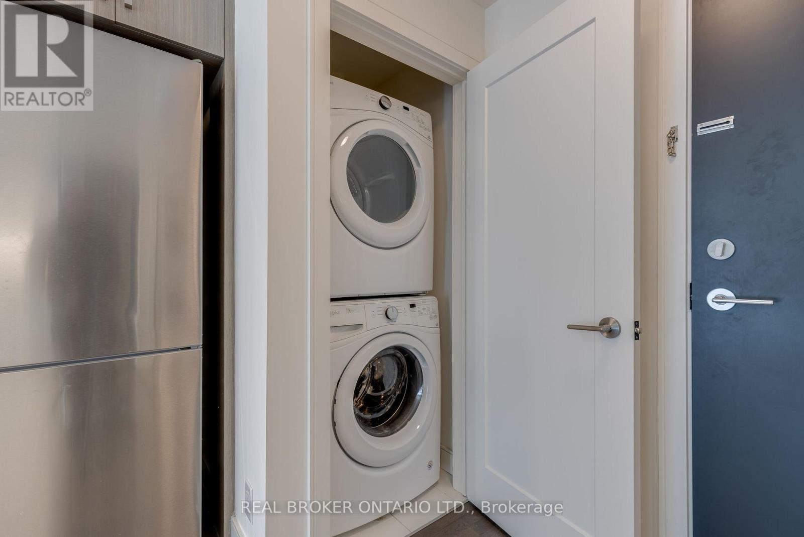 236 - 1575 Lakeshore Road W, Mississauga, Ontario  L5J 1J4 - Photo 15 - W12550120