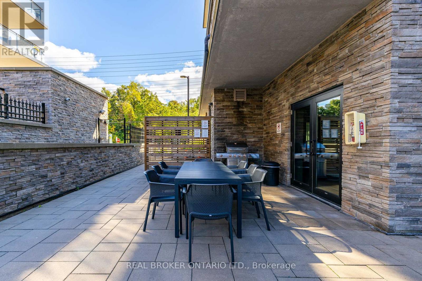 236 - 1575 Lakeshore Road W, Mississauga, Ontario  L5J 1J4 - Photo 35 - W12550120