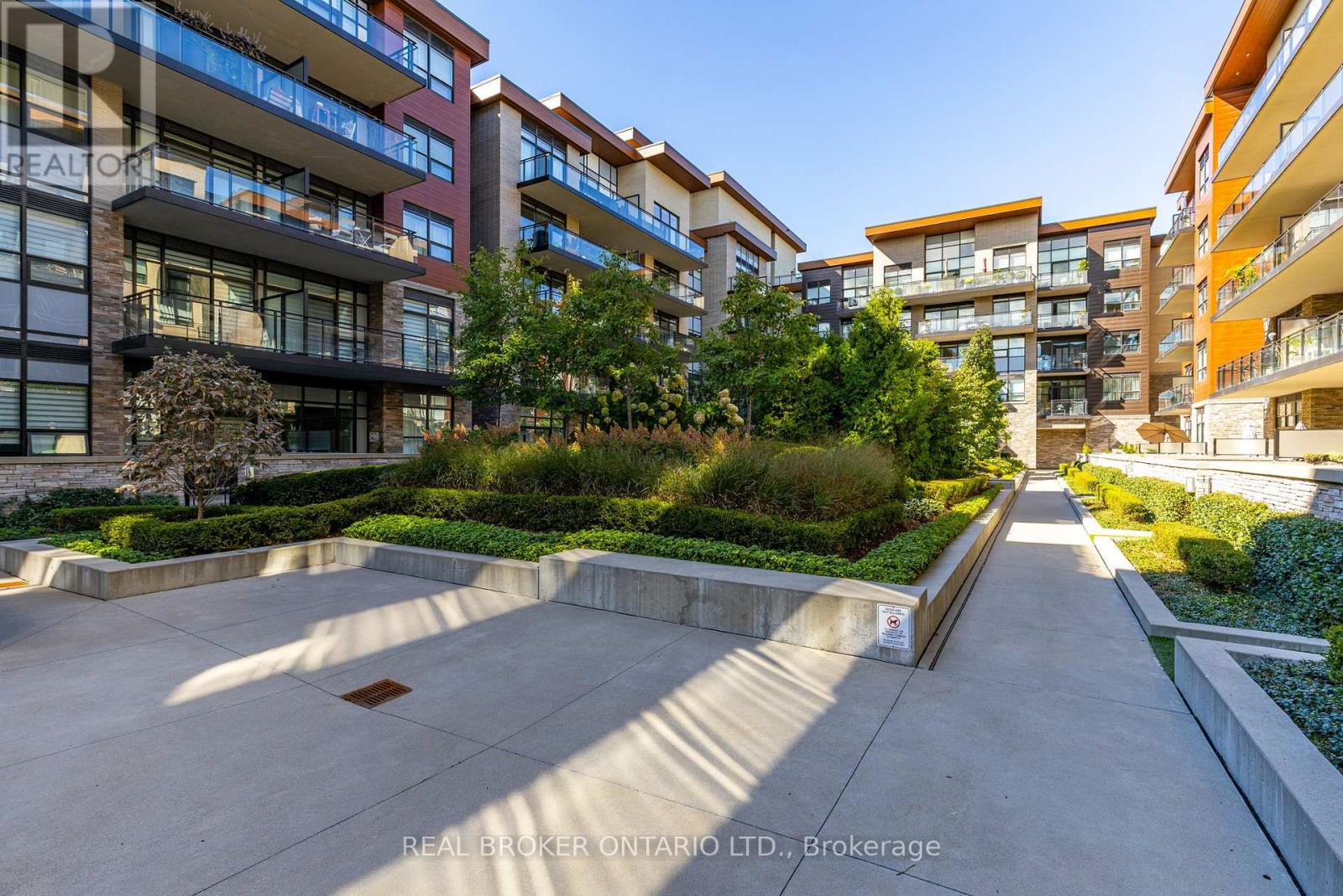 236 - 1575 Lakeshore Road W, Mississauga, Ontario  L5J 1J4 - Photo 37 - W12550120