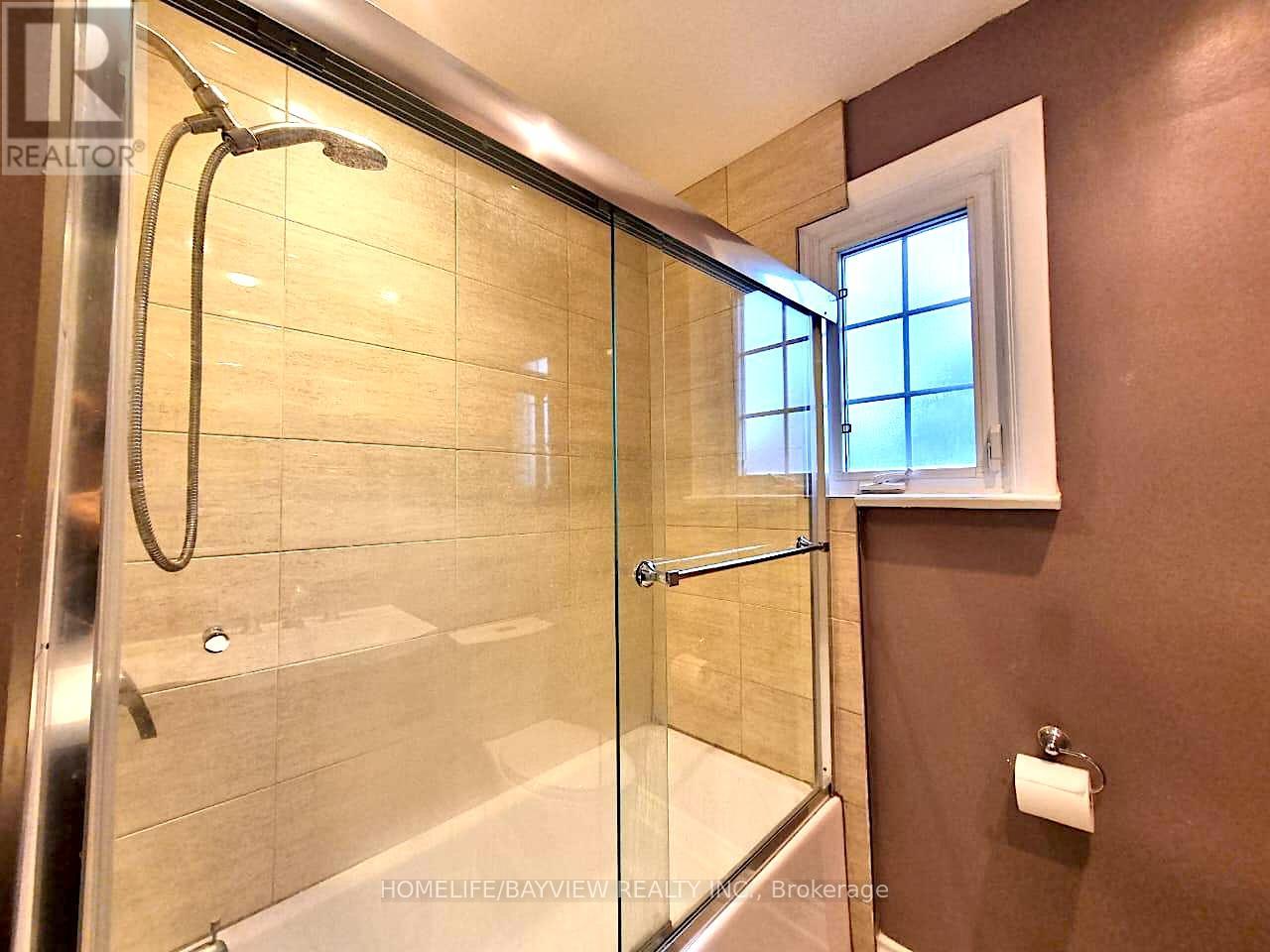 Main - 68 Rockport Crescent, Richmond Hill, Ontario  L4C 2L8 - Photo 16 - N12548280