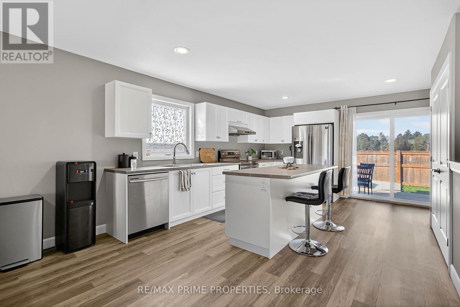 110 Moonstone Crescent, Chatham-Kent, Ontario  N7M 0S2 - Photo 9 - X12550110