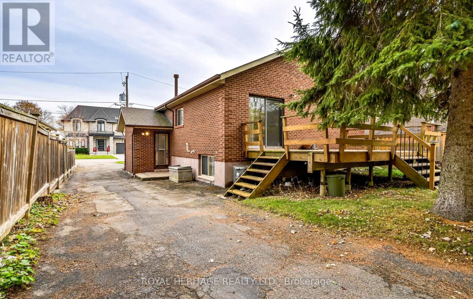 548 Marksbury Road, Pickering, Ontario  L1W 2S6 - Photo 15 - E12550162