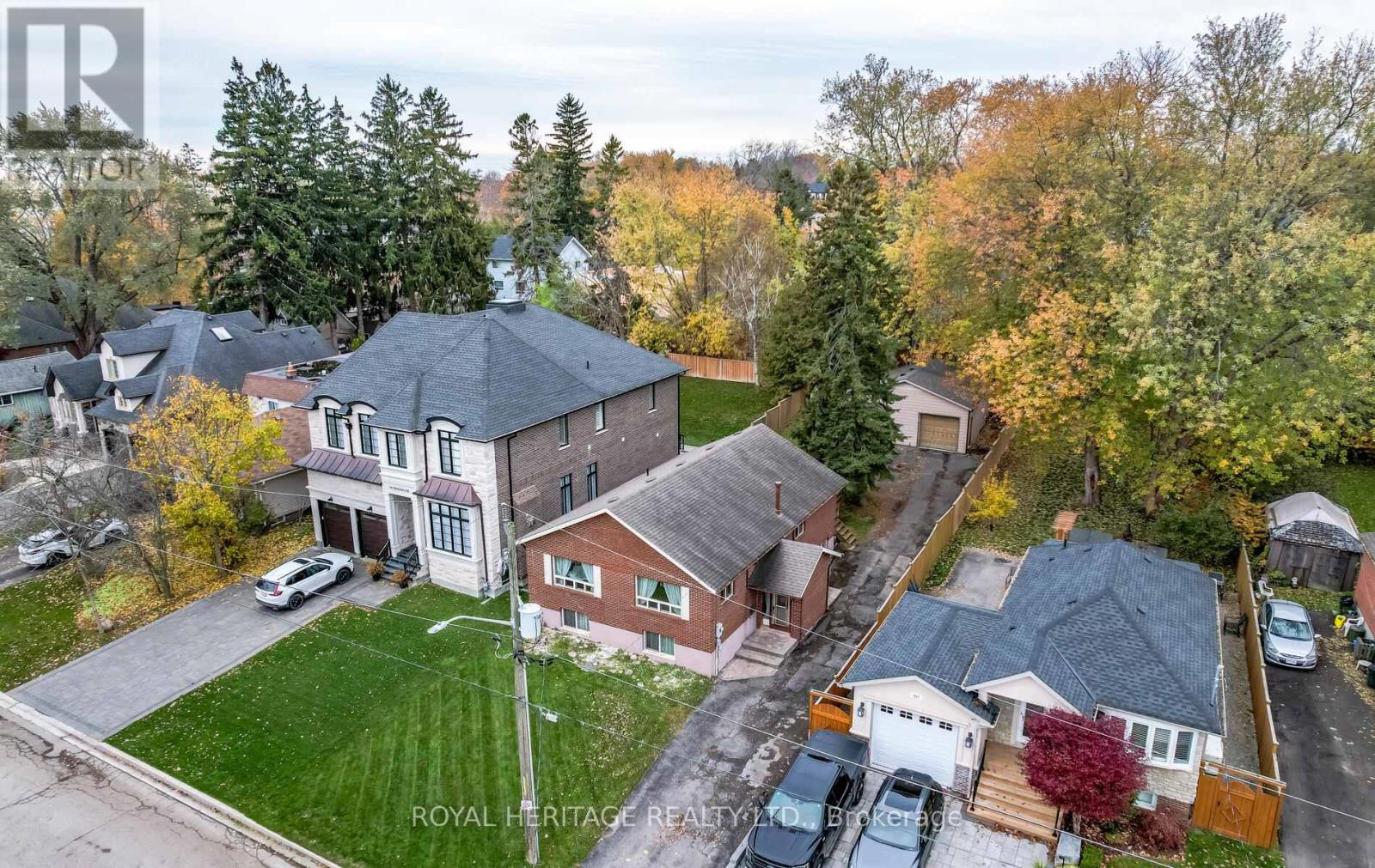 548 Marksbury Road, Pickering, Ontario  L1W 2S6 - Photo 2 - E12550162