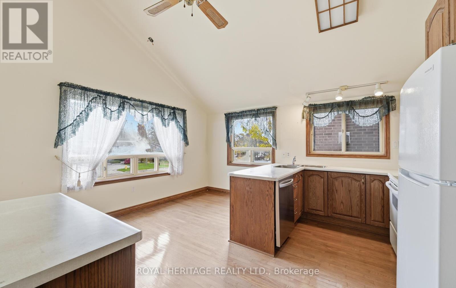 548 Marksbury Road, Pickering, Ontario  L1W 2S6 - Photo 26 - E12550162