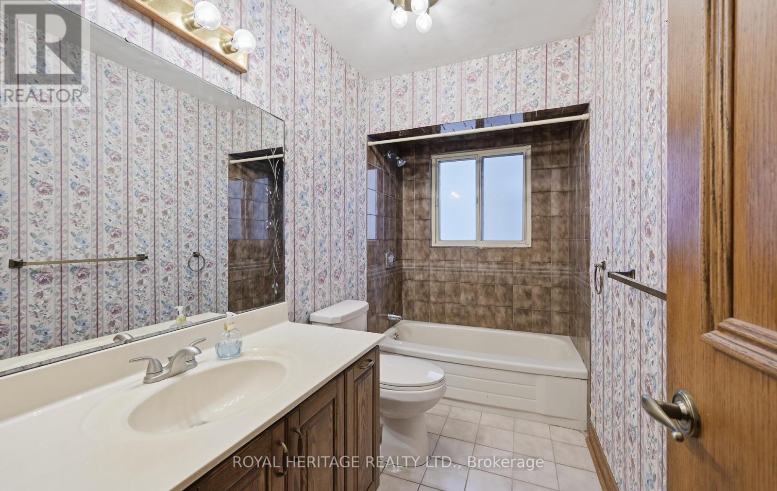 548 Marksbury Road, Pickering, Ontario  L1W 2S6 - Photo 36 - E12550162