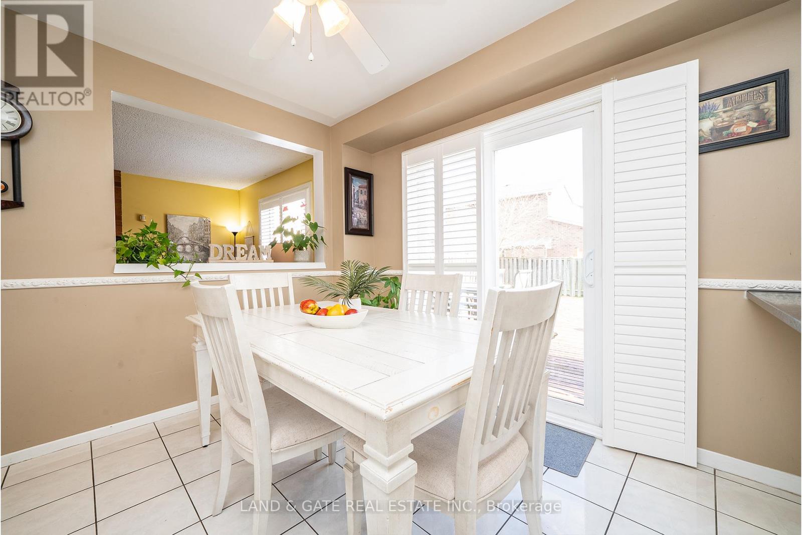 1301 Grovedale Court, Pickering, Ontario  L1X 1G9 - Photo 11 - E12550172