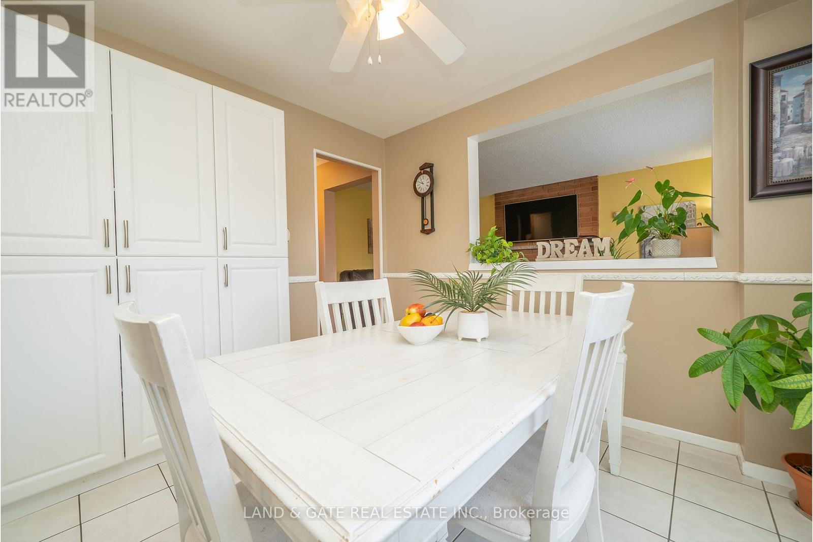 1301 Grovedale Court, Pickering, Ontario  L1X 1G9 - Photo 12 - E12550172