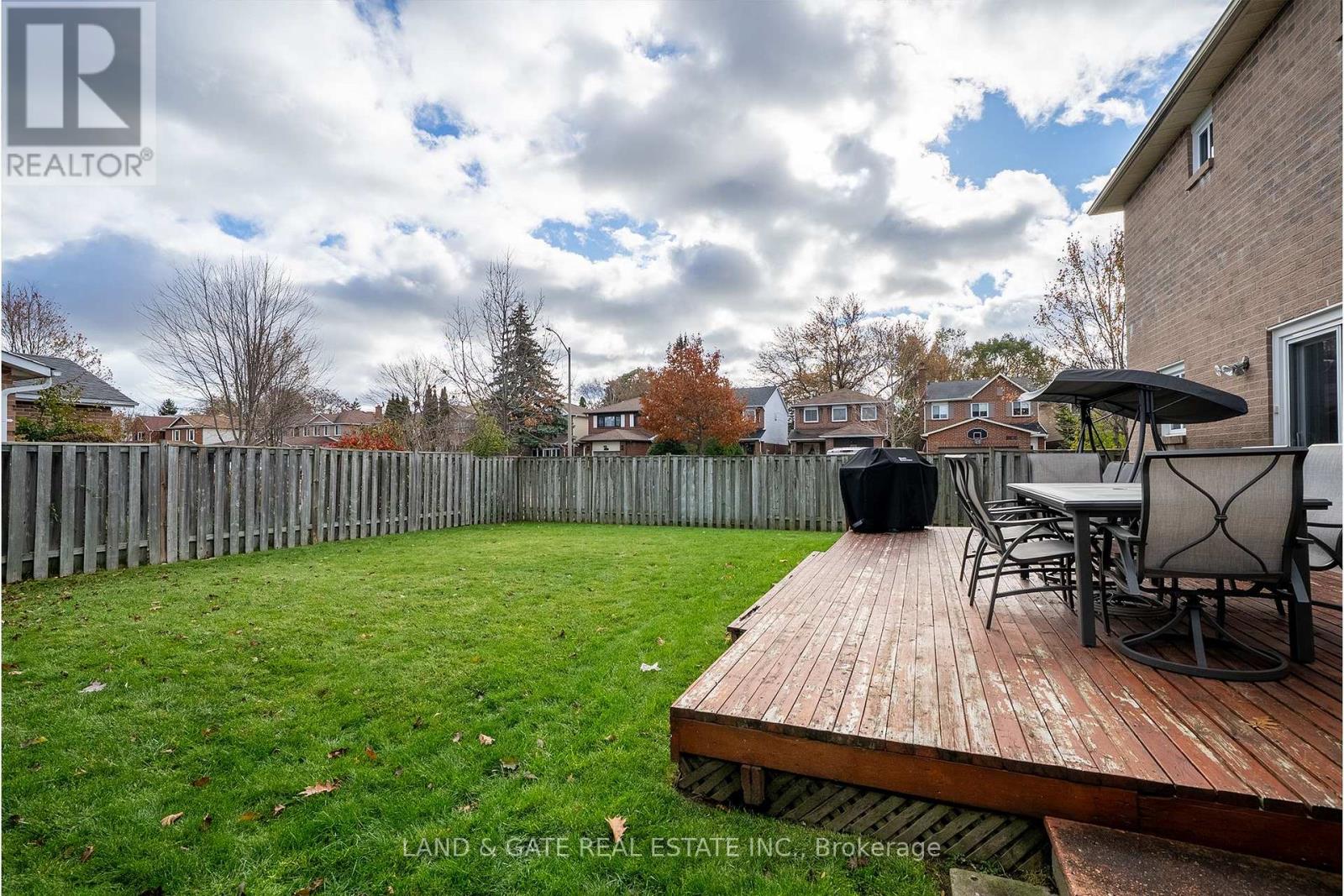 1301 Grovedale Court, Pickering, Ontario  L1X 1G9 - Photo 27 - E12550172