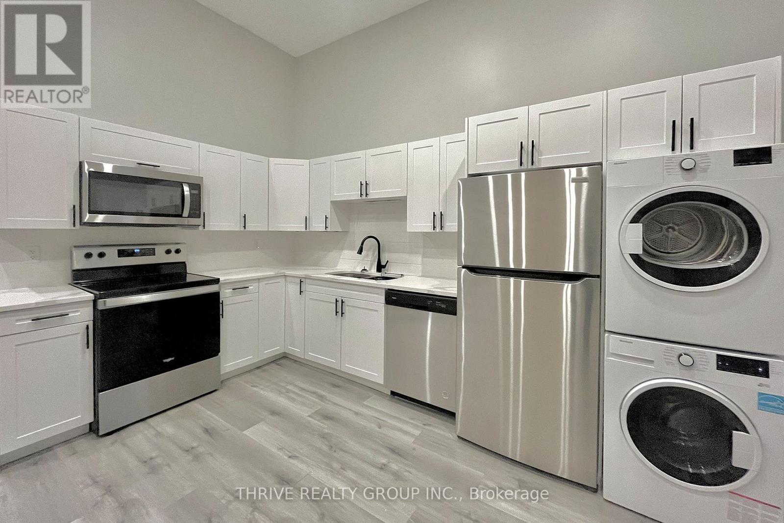 5 - 286 Talbot Street, St. Thomas, Ontario N5P 1B4 - Photo 4 - X12550138