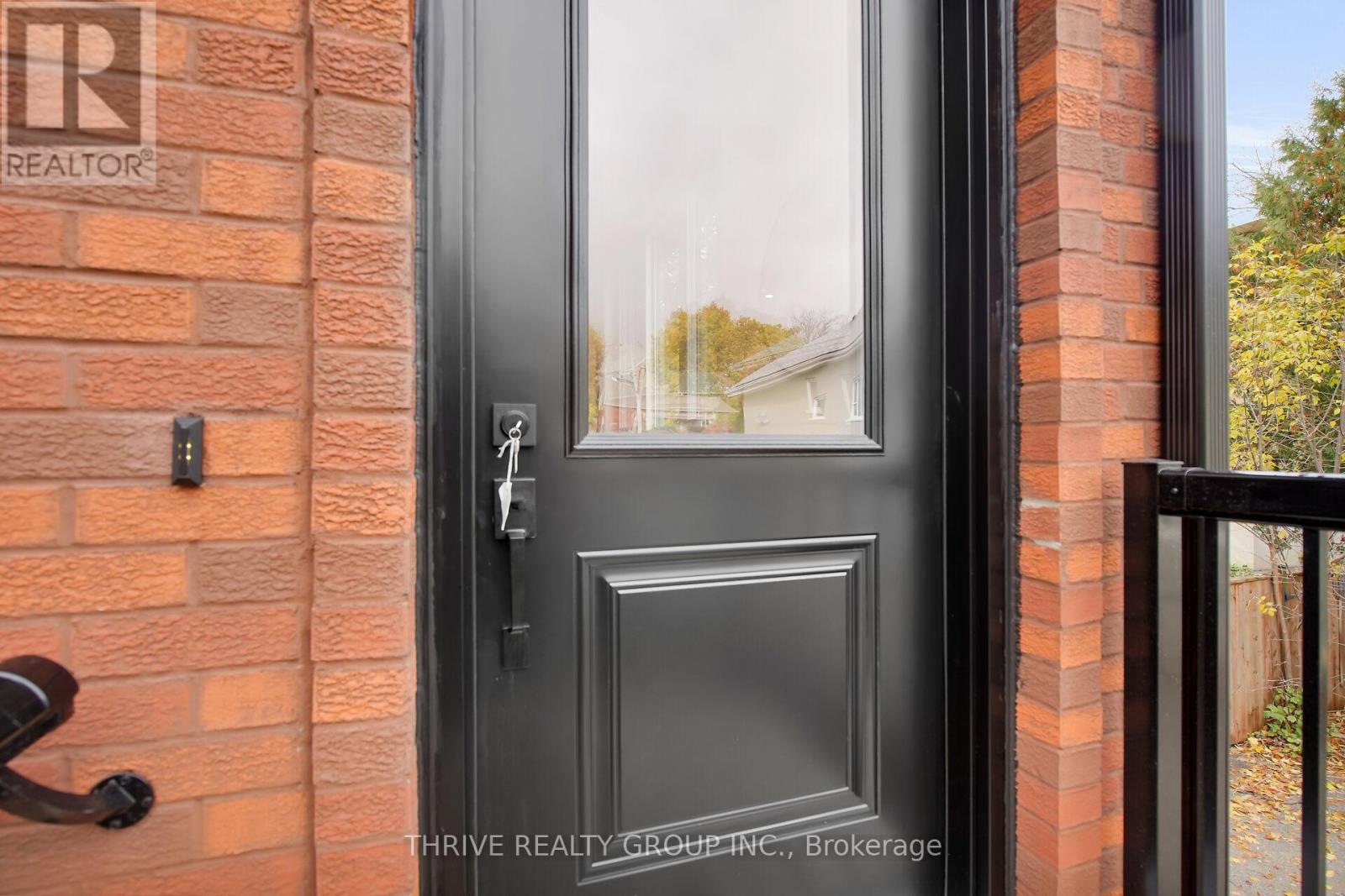 4 - 74 Church Street, Stratford, Ontario N5A 2R2 - Photo 6 - X12550142