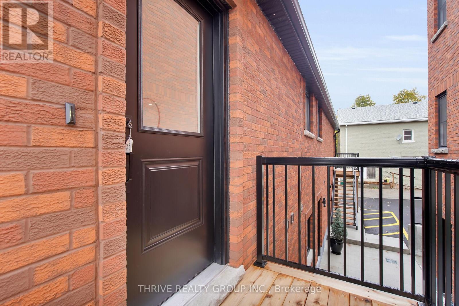 5 - 74 Church Street, Stratford, Ontario N5A 2R2 - Photo 4 - X12550144