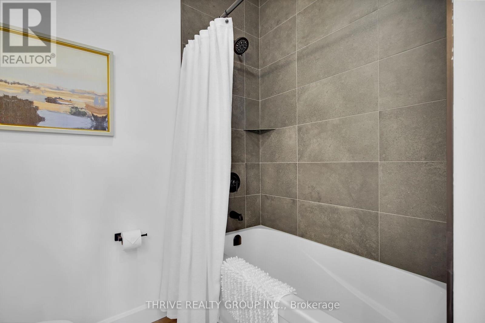 6 - 74 Church Street, Stratford, Ontario  N5A 2R2 - Photo 21 - X12550146