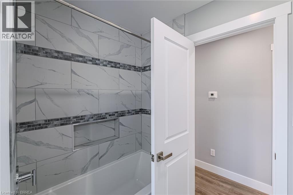 14 Montour Place, Brantford, Ontario N3R 5E5 - Photo 18 - 40787956