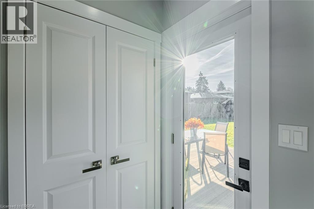 14 Montour Place, Brantford, Ontario N3R 5E5 - Photo 25 - 40787956