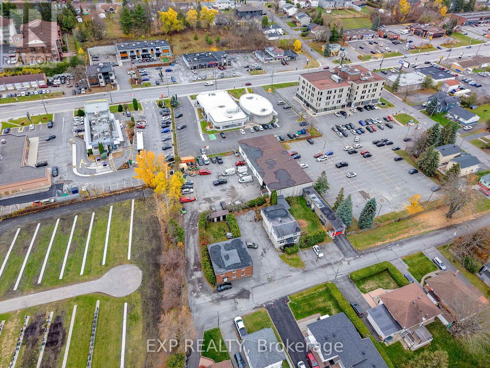 1237 1255 Cousineau Street, Ottawa, Ontario  K1C 1B2 - Photo 4 - X12550192