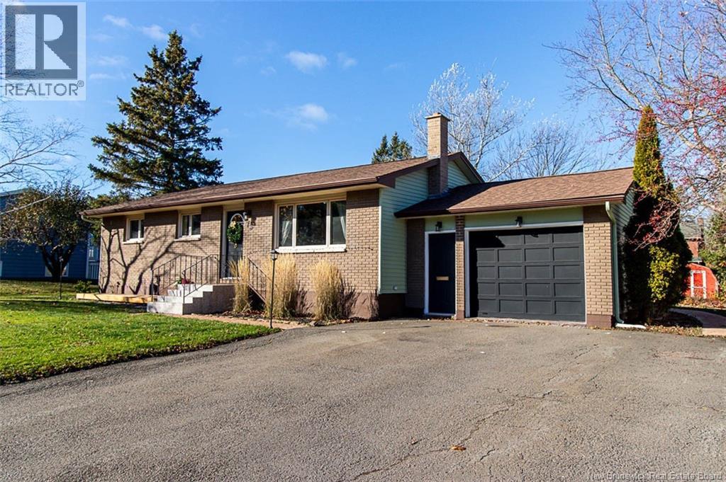 73 Laurelle Avenue, Moncton, New Brunswick  E1G 1G2 - Photo 2 - NB129891