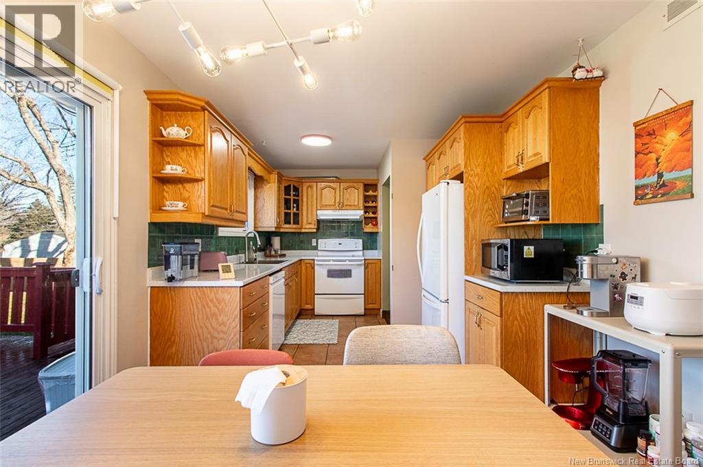 73 Laurelle Avenue, Moncton, New Brunswick  E1G 1G2 - Photo 7 - NB129891