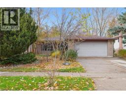 9 Smart Street 15 - Kortright West, Guelph, Ca