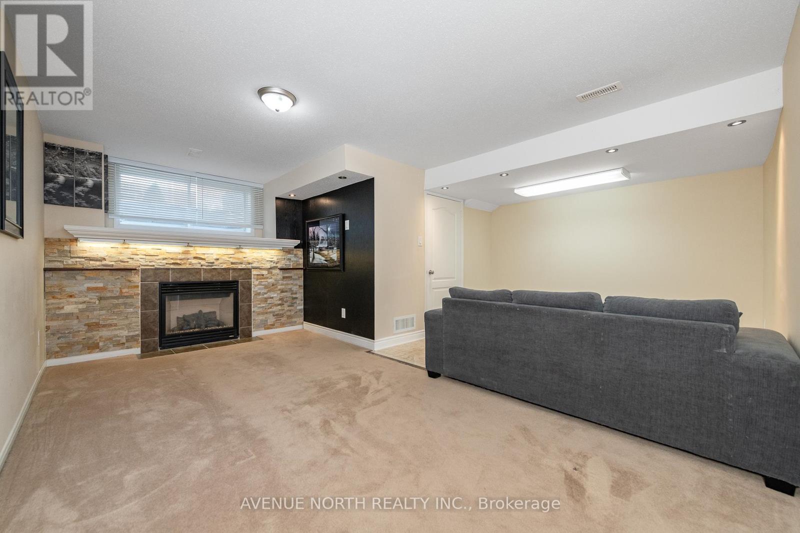 361 Royal Fern Way, Ottawa, Ontario K1V 2K6 - Photo 39 - X12546528