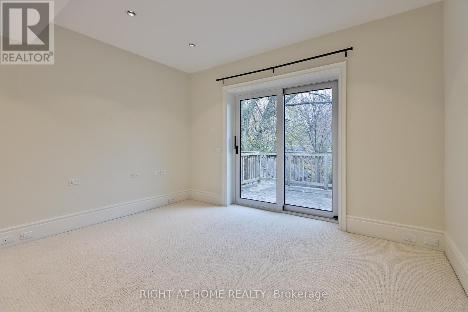 Upper - 119 Chaplin Crescent, Toronto, Ontario  M5P 1A6 - Photo 15 - C12550198
