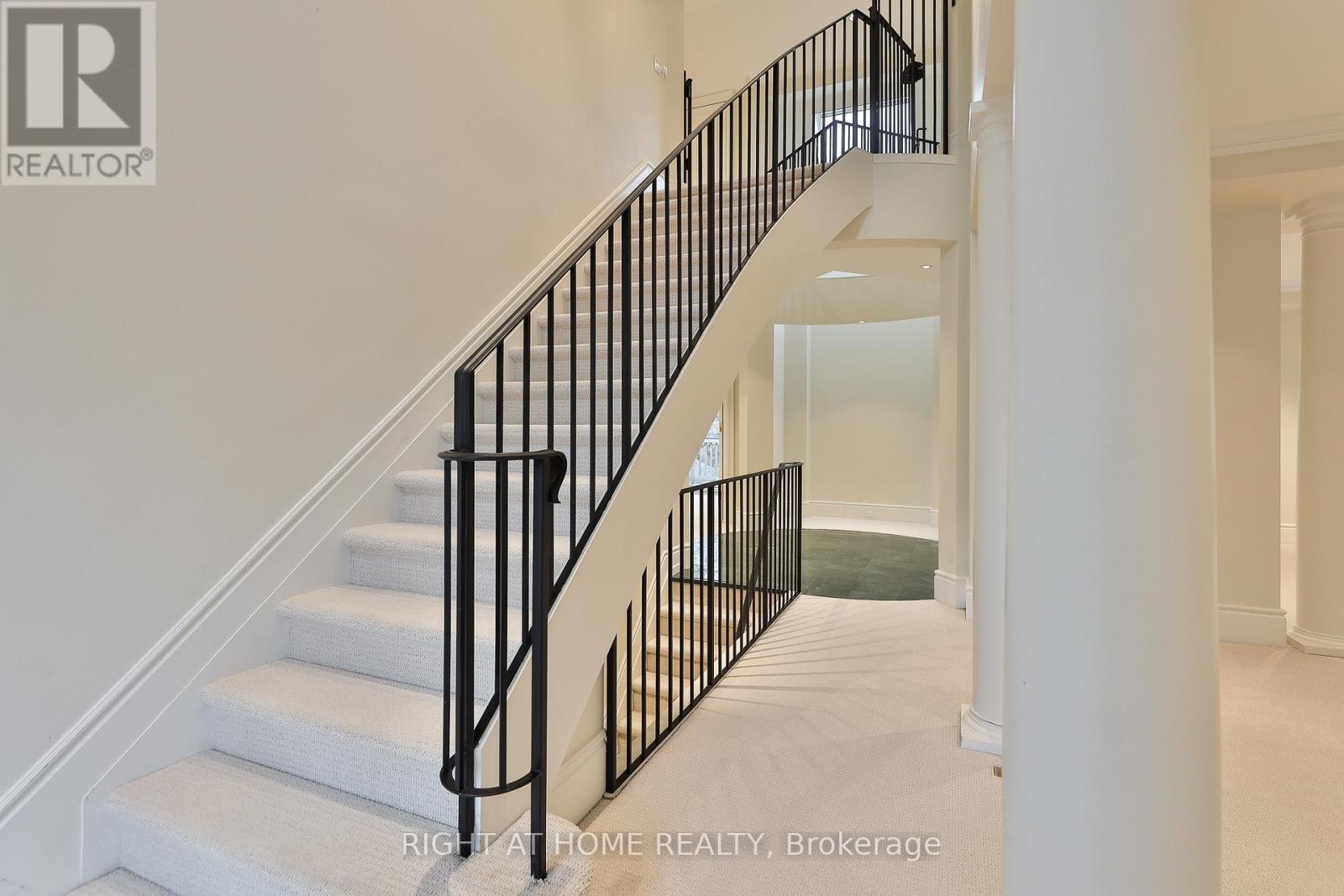 Upper - 119 Chaplin Crescent, Toronto, Ontario  M5P 1A6 - Photo 22 - C12550198