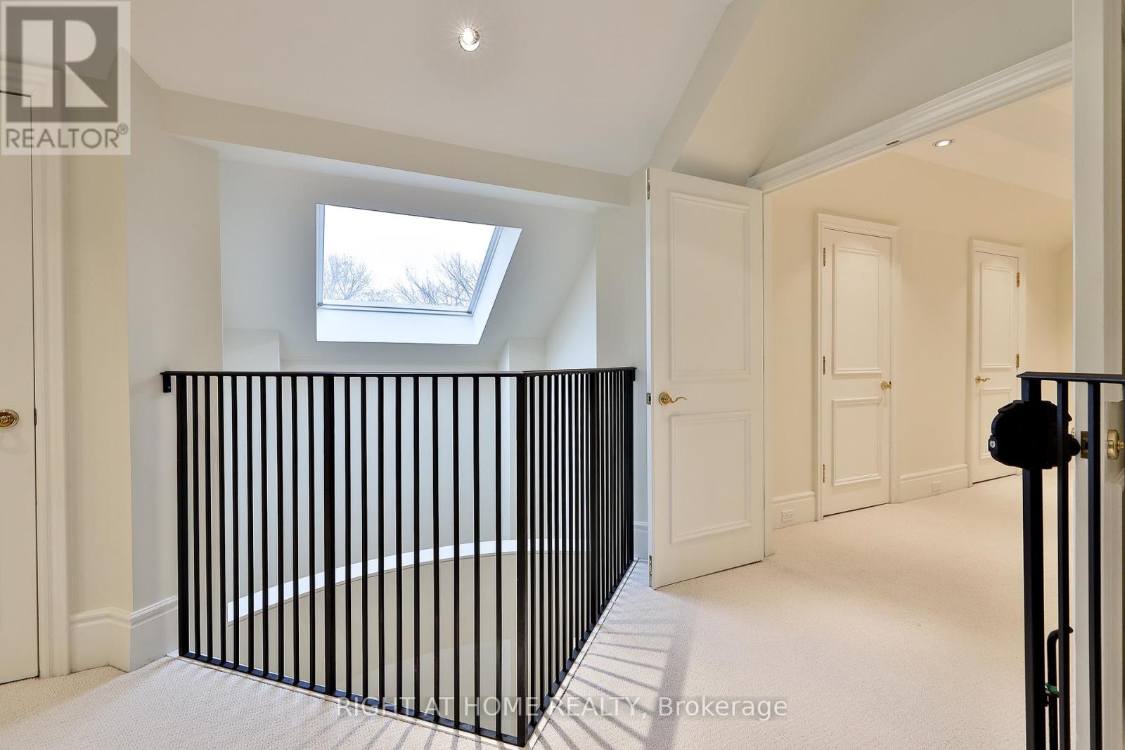 Upper - 119 Chaplin Crescent, Toronto, Ontario  M5P 1A6 - Photo 27 - C12550198